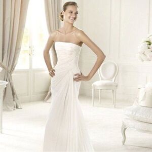 Pronovias Urke Chiffon Wedding Dress size 10